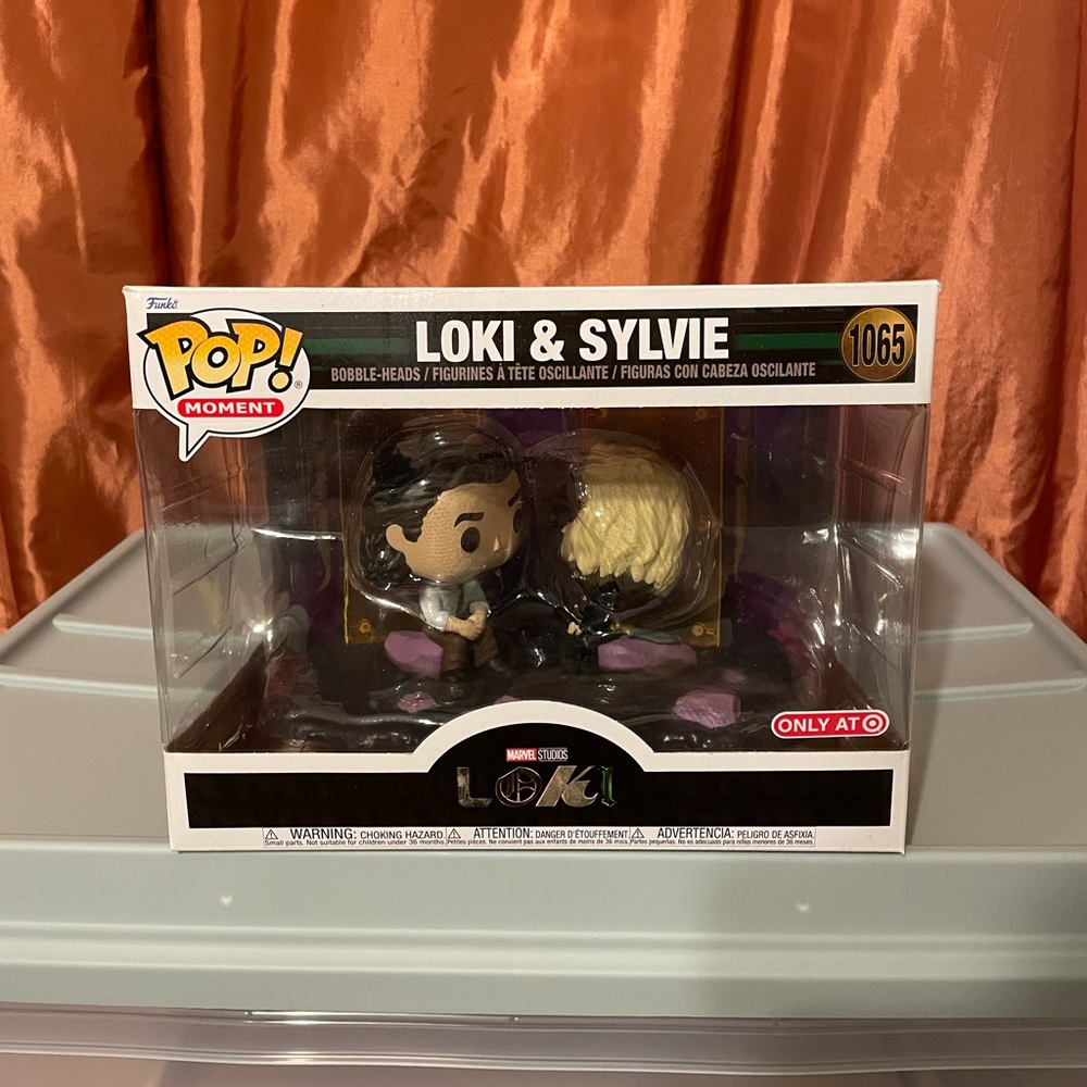 Loki & Sylvie - Loki S1 Funko Pop Deluxe Target Exclusive.